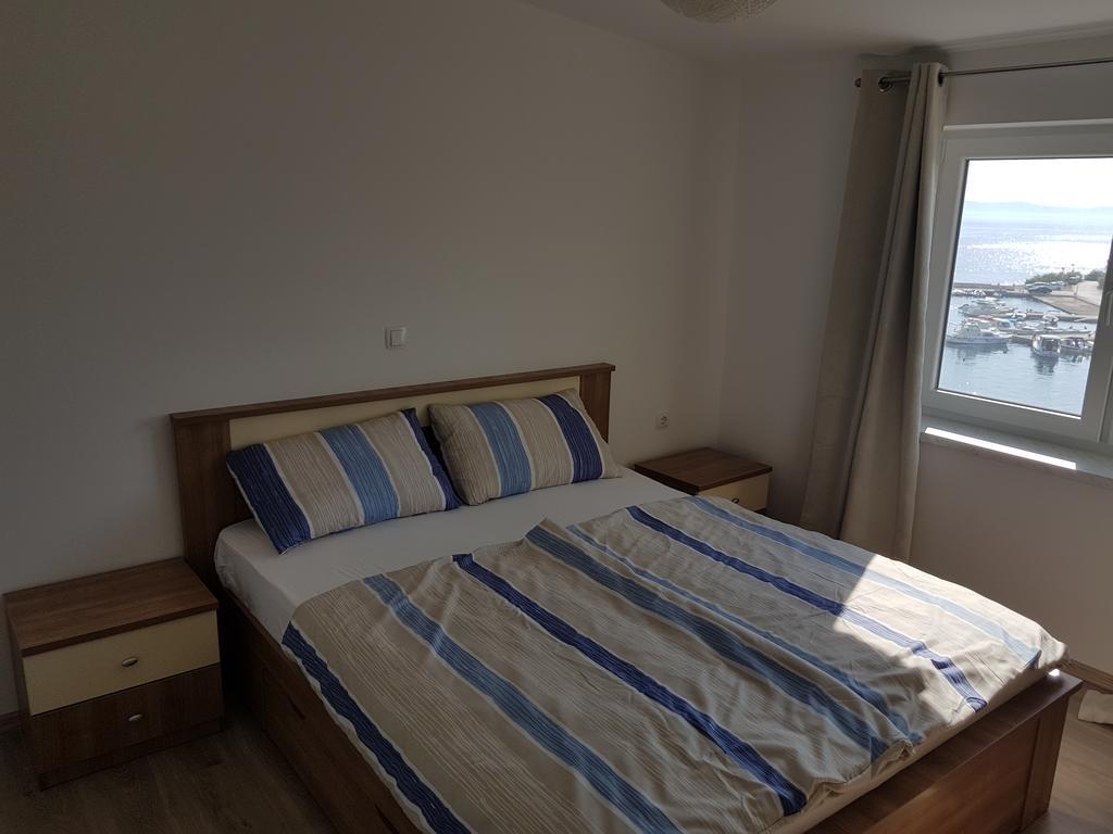 Pansion Marco Polo Hotel Petrcane Ngoại thất bức ảnh